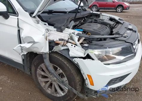 2018 Volkswagen Tiguan 2.0T Se/2.0T Sel z USA, uszkodzony, nr VIN 3VV3B7AX4JM003656